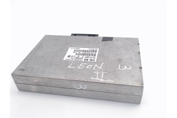 Recambio de centralita para seat leon (1p1) referencia OEM IAM 5P0862335B 00405846A1 