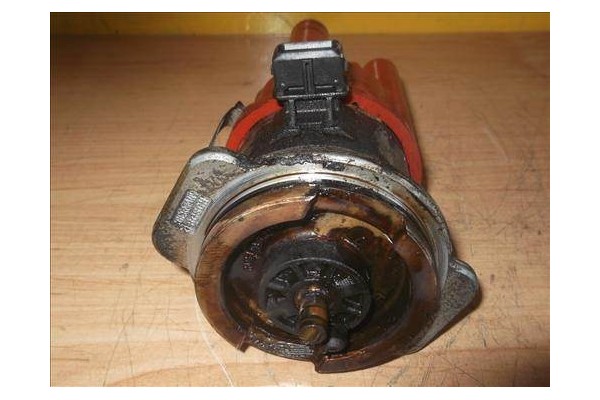 Recambio de delco para opel corsa a 1.4 i referencia OEM IAM JH4 0237521024 