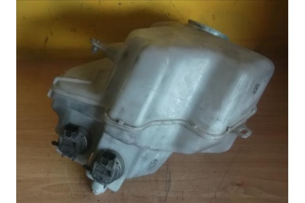 Recambio de deposito limpiaparabrisas para toyota prius (nhw20) híbrido basis referencia OEM IAM 060851145  