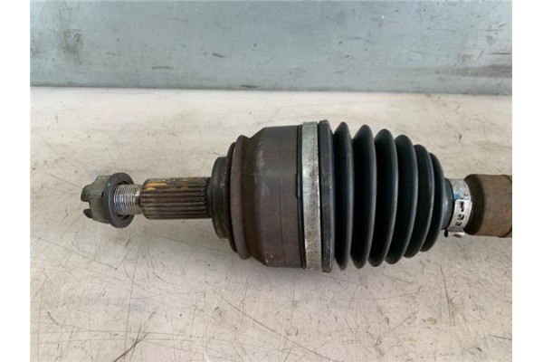 Recambio de palier delantero derecho para renault laguna ii (bg0) 1.9 dci (bg1a, bg1w) referencia OEM IAM 8200405445  