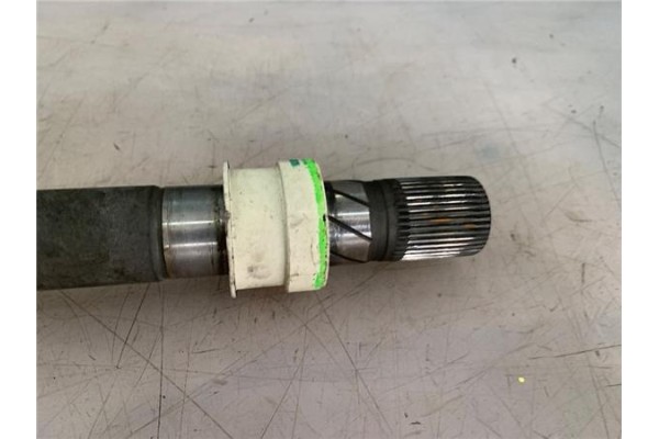 Recambio de palier delantero derecho para renault laguna ii (bg0) 1.9 dci (bg1a, bg1w) referencia OEM IAM 8200405445  