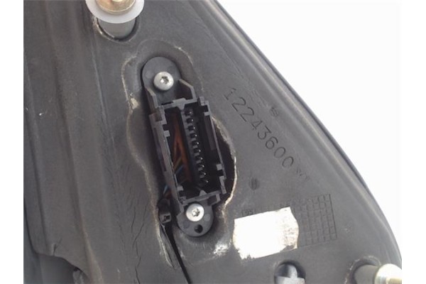 Recambio de retrovisor electrico izquierdo para renault megane i classic (la0) referencia OEM IAM   