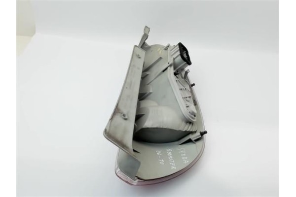 Recambio de piloto trasero izquierdo para skoda roomster (5j7) referencia OEM IAM 5J7945111  