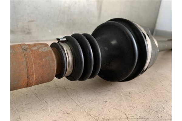 Recambio de palier delantero derecho para renault laguna ii (bg0) 1.9 dci (bg1a, bg1w) referencia OEM IAM 8200405445  