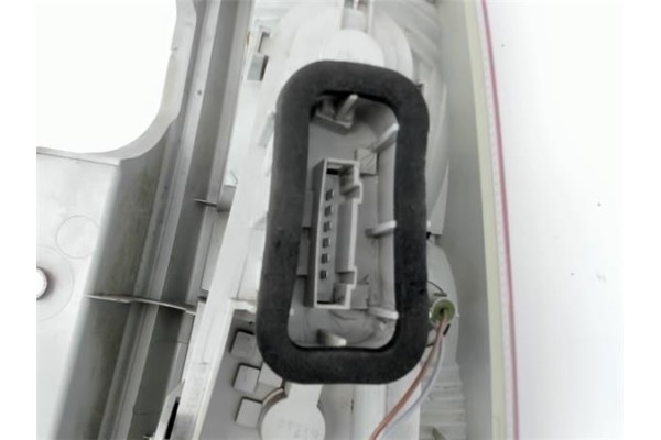 Recambio de piloto trasero izquierdo para skoda roomster (5j7) referencia OEM IAM 5J7945111  