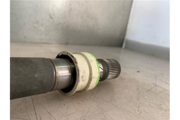 Recambio de palier delantero derecho para renault laguna ii (bg0) 1.9 dci (bg1a, bg1w) referencia OEM IAM 8200405445  