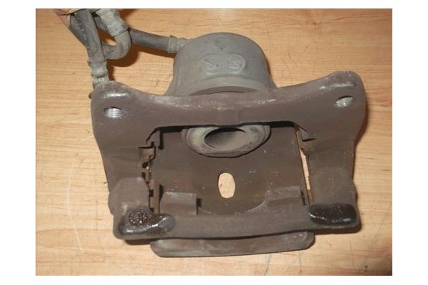 Recambio de pinza freno delantero izquierda para toyota prius (nhw20) híbrido basis referencia OEM IAM 4775047020  