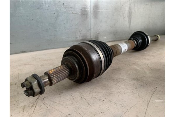 Recambio de palier delantero derecho para renault laguna ii (bg0) 1.9 dci (bg1a, bg1w) referencia OEM IAM 8200405445  