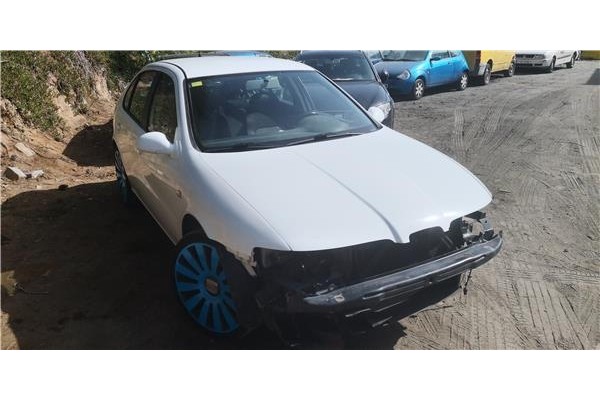 seat leon (1m1)(11.1999) del año 