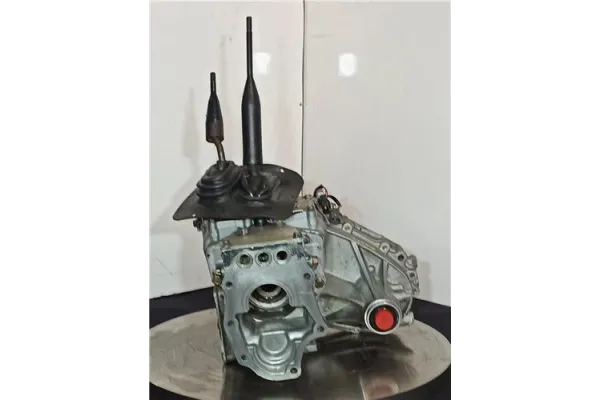 Recambio de reductora cambio para mitsubishi l 200 (k70) 2.5 td (k64t) referencia OEM IAM M011S5A009 ME505575 