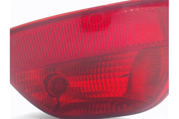 Recambio de piloto defensa trasero izquierdo para ford focus berlina (cap) referencia OEM IAM   438 , FIAT | 456 , FIAT | 36 , F