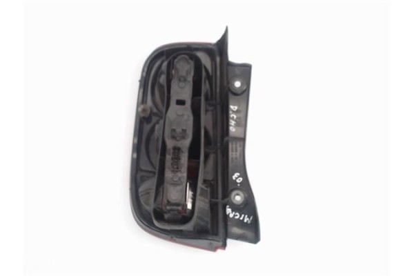 Recambio de piloto trasero derecho para nissan micra (k12e) referencia OEM IAM 26550AX  