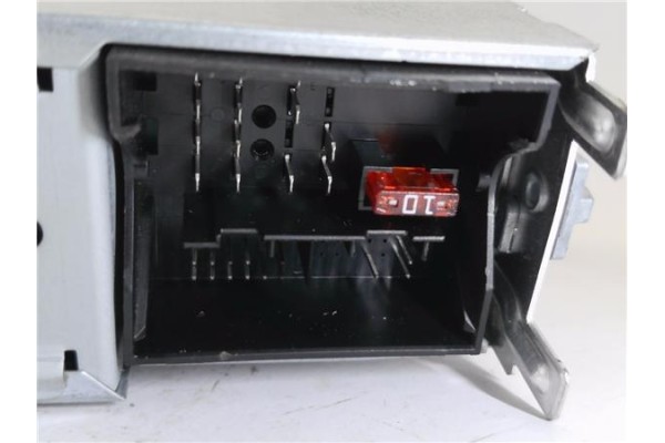 Recambio de radio / cd para seat ibiza berlina (6j5) 1.4 16v referencia OEM IAM 6J1035153G  