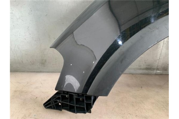 Recambio de aleta delantero izquierda para fiat sedici (189) 1.9 jtd 8v 120 emotion referencia OEM IAM 71742877  