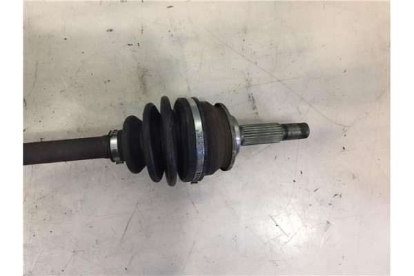 Recambio de palier delantero derecho para nissan micra (k11) 1.3 i 16v referencia OEM IAM 391004F400 BCJ1248 