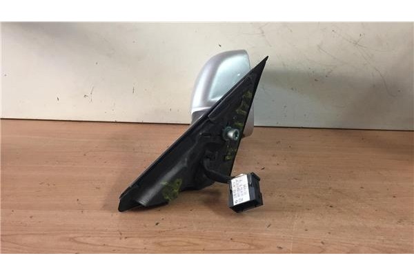 Recambio de retrovisor electrico derecho para audi a4 berlina (b5) 1.9 tdi referencia OEM IAM 8D0857544  