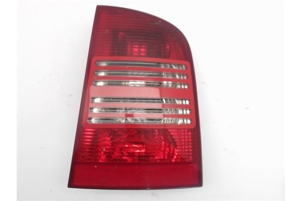 Recambio de piloto trasero derecho para skoda octavia combi (1u5) referencia OEM IAM 1U9945096 1U9945112 1U9945112B , SKODA