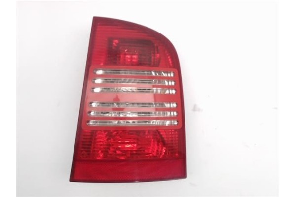 Recambio de piloto trasero derecho para skoda octavia combi (1u5) referencia OEM IAM 1U9945096 1U9945112 