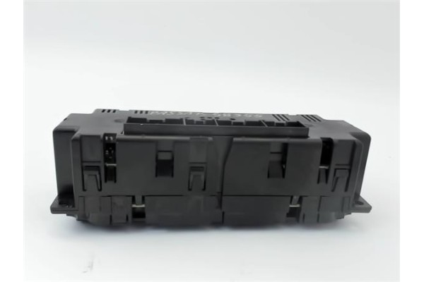 Recambio de mandos climatizador para volkswagen passat berlina (3b3) 1.9 tdi referencia OEM IAM 3B1907044K  