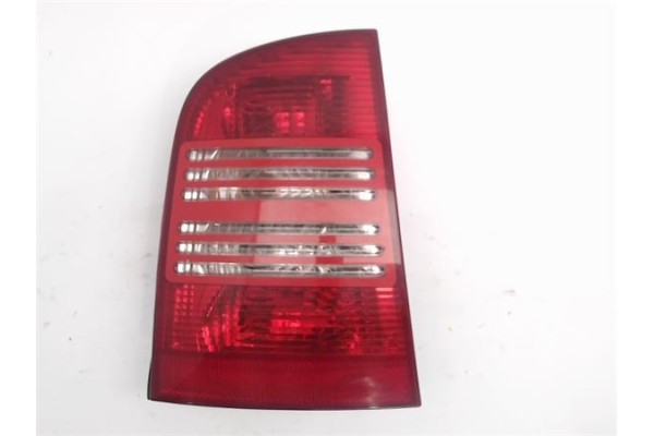 Recambio de piloto trasero izquierdo para skoda octavia combi (1u5) referencia OEM IAM 1U9945095 1U945111 