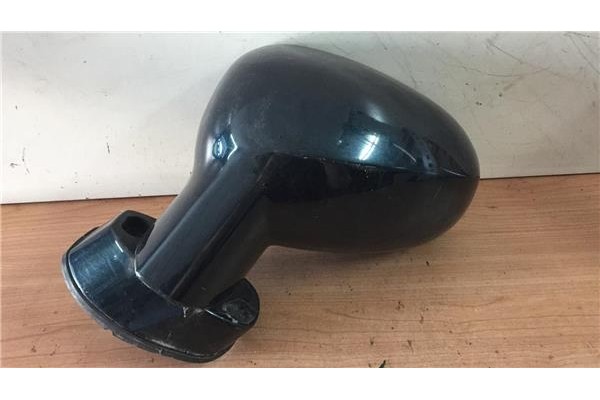 Recambio de retrovisor electrico izquierdo para hyundai xg 3.0 v6 gls referencia OEM IAM E4012115  