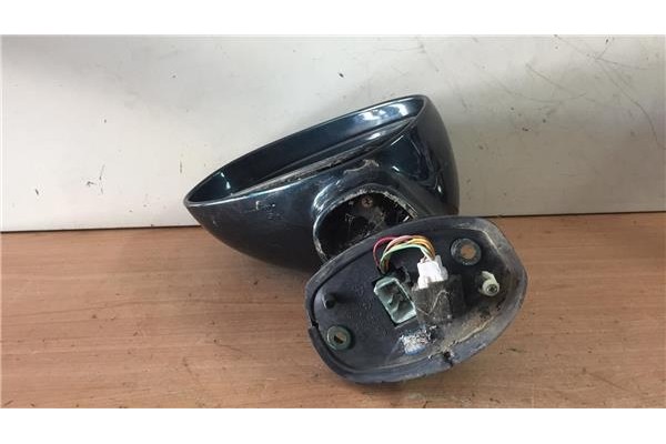 Recambio de retrovisor electrico izquierdo para hyundai xg 3.0 v6 gls referencia OEM IAM E4012115  