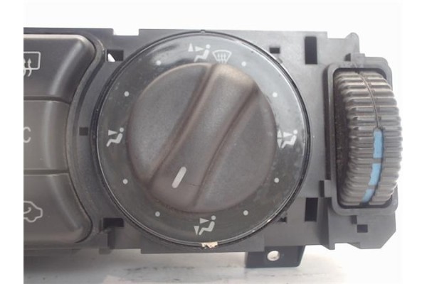 Recambio de mandos climatizador para mercedes-benz clase c berlina (bm 203) referencia OEM IAM 2108302085 9140010258 