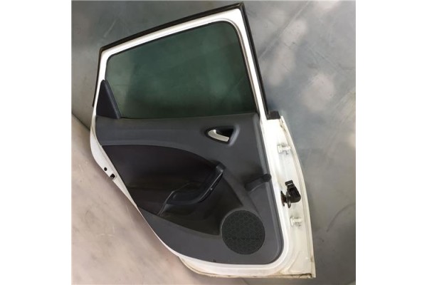 Recambio de puerta trasero izquierda para seat ibiza berlina (6j5) 1.4 16v referencia OEM IAM 6J4833055   Recambio de puerta trasero izquierda para seat ibiza berlina (6j5) 1.4 16v referencia OEM IAM 6J4833055