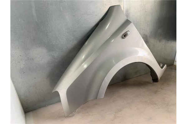 Recambio de aleta delantero izquierda para fiat ii panda (169) 1.2 referencia OEM IAM 46827088  