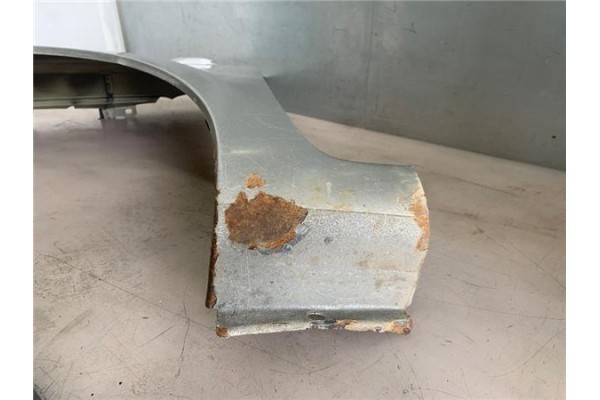 Recambio de aleta delantero izquierda para fiat ii panda (169) 1.2 referencia OEM IAM 46827088  
