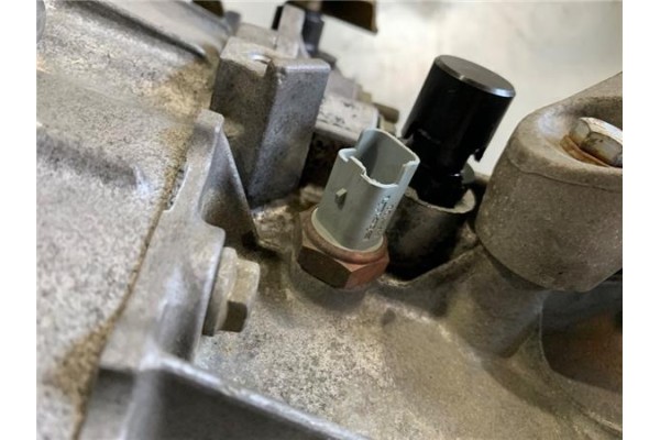Recambio de caja cambios manual para citroen c2 1.4 referencia OEM IAM 20CP24  