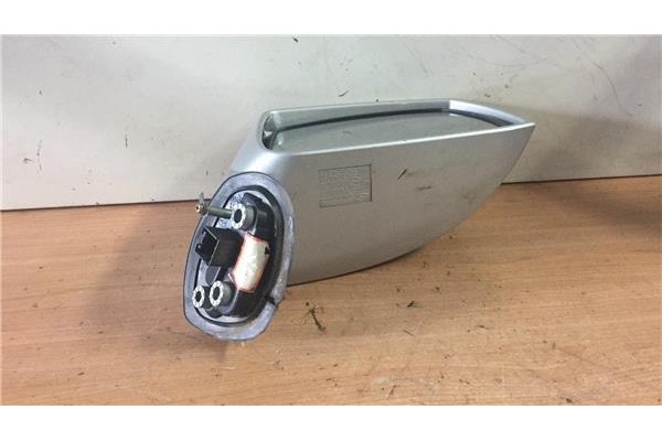 Recambio de retrovisor electrico derecho para hyundai coupe (gk) 2.0 fx full referencia OEM IAM E4012177  