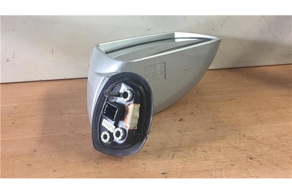Recambio de retrovisor electrico derecho para hyundai coupe (gk) 2.0 gls referencia OEM IAM E4012177  