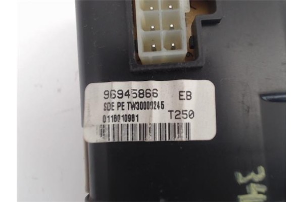Recambio de reloj horario para chevrolet aveo berlina referencia OEM IAM 96945866  