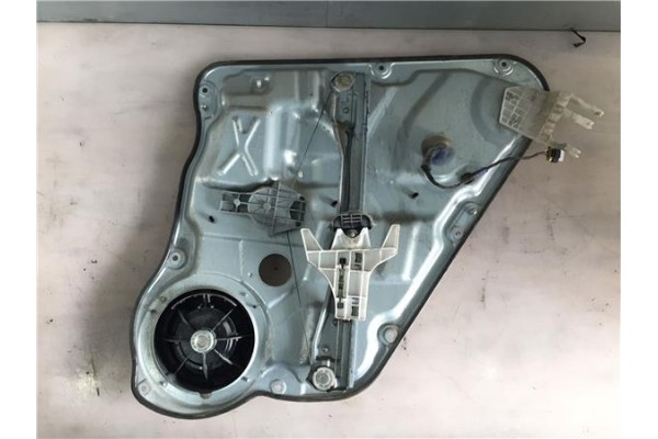 Recambio de elevalunas electrico trasero izquierdo para kia ceed (ed) 1.6 crdi 115 referencia OEM IAM 402058D  