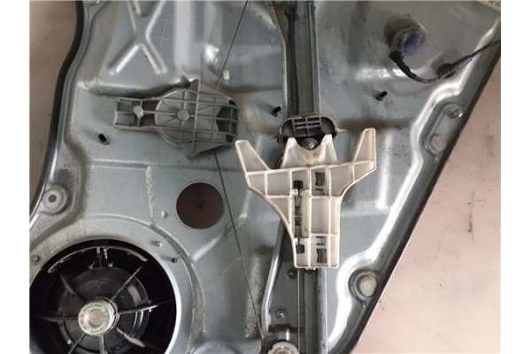 Recambio de elevalunas electrico trasero izquierdo para kia ceed (ed) 1.6 crdi 115 referencia OEM IAM 402058D  