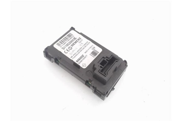 Recambio de llave para renault scenic ii (jm) referencia OEM IAM 8200125077  