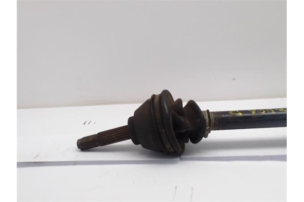 Recambio de palier trasero izquierdo para nissan terrano ii (r20) referencia OEM IAM    Recambio de palier trasero izquierdo para nissan terrano ii (r20) referencia OEM IAM