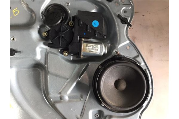 Recambio de elevalunas electrico delantero izquierdo para volkswagen polo iv (9n1) 1.2 12v referencia OEM IAM 602959801A  