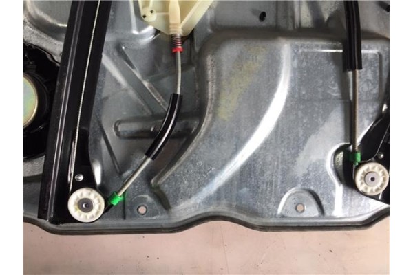 Recambio de elevalunas electrico delantero izquierdo para volkswagen polo iv (9n1) 1.2 12v referencia OEM IAM 602959801A  
