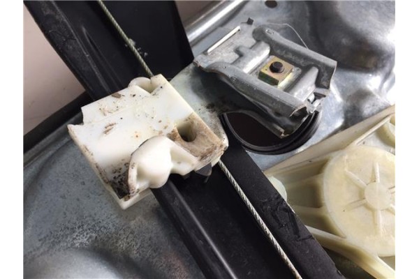 Recambio de elevalunas electrico delantero izquierdo para volkswagen polo iv (9n1) 1.2 12v referencia OEM IAM 602959801A  