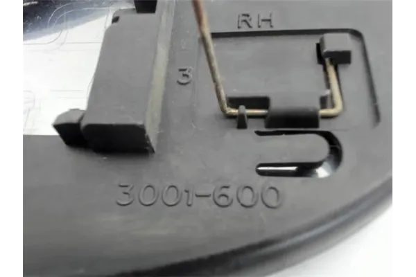 Recambio de cristal retrovisor dcho para rover rover 400 (rt) referencia OEM IAM 3001600  