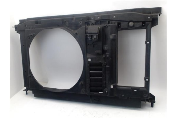 Recambio de frente delantero para peugeot 3008 2.0 style referencia OEM IAM 7104CF  