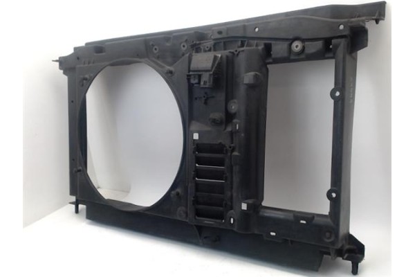 Recambio de frente delantero para peugeot 3008 2.0 style referencia OEM IAM 7104CF  