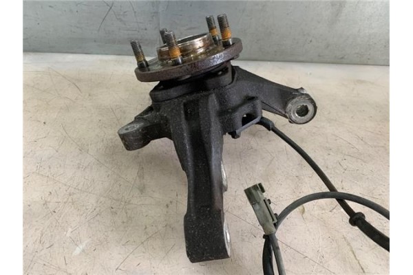 Recambio de mangueta delantero derecha para chrysler grand voyager (rt) 2.8 limited referencia OEM IAM 04743568AE  