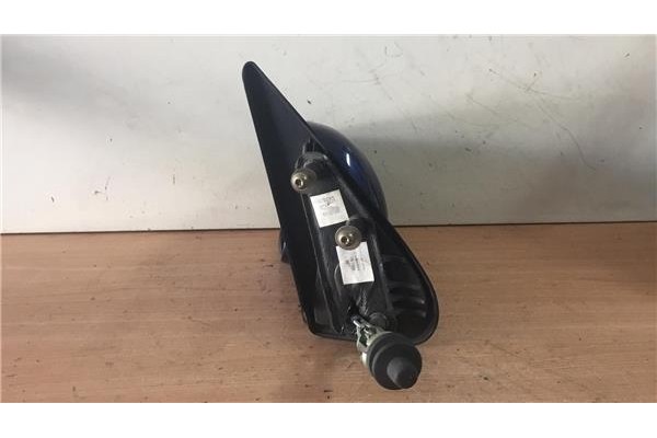 Recambio de retrovisor izquierdo para skoda felicia berlina (791) 1.3 fun referencia OEM IAM E1010388  