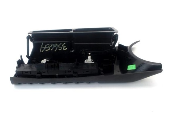 Recambio de interruptor luces emergencia para peugeot 3008 2.0 style referencia OEM IAM 96652440ZD  
