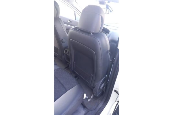 Recambio de juego asientos para peugeot 3008 2.0 style referencia OEM IAM 8906YZ 8906ZA 