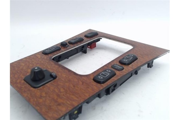 Recambio de embellecedor consola central para mercedes-benz clase e (bm 210) berlina referencia OEM IAM   