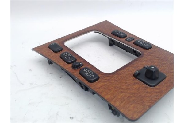 Recambio de embellecedor consola central para mercedes-benz clase e (bm 210) berlina referencia OEM IAM   